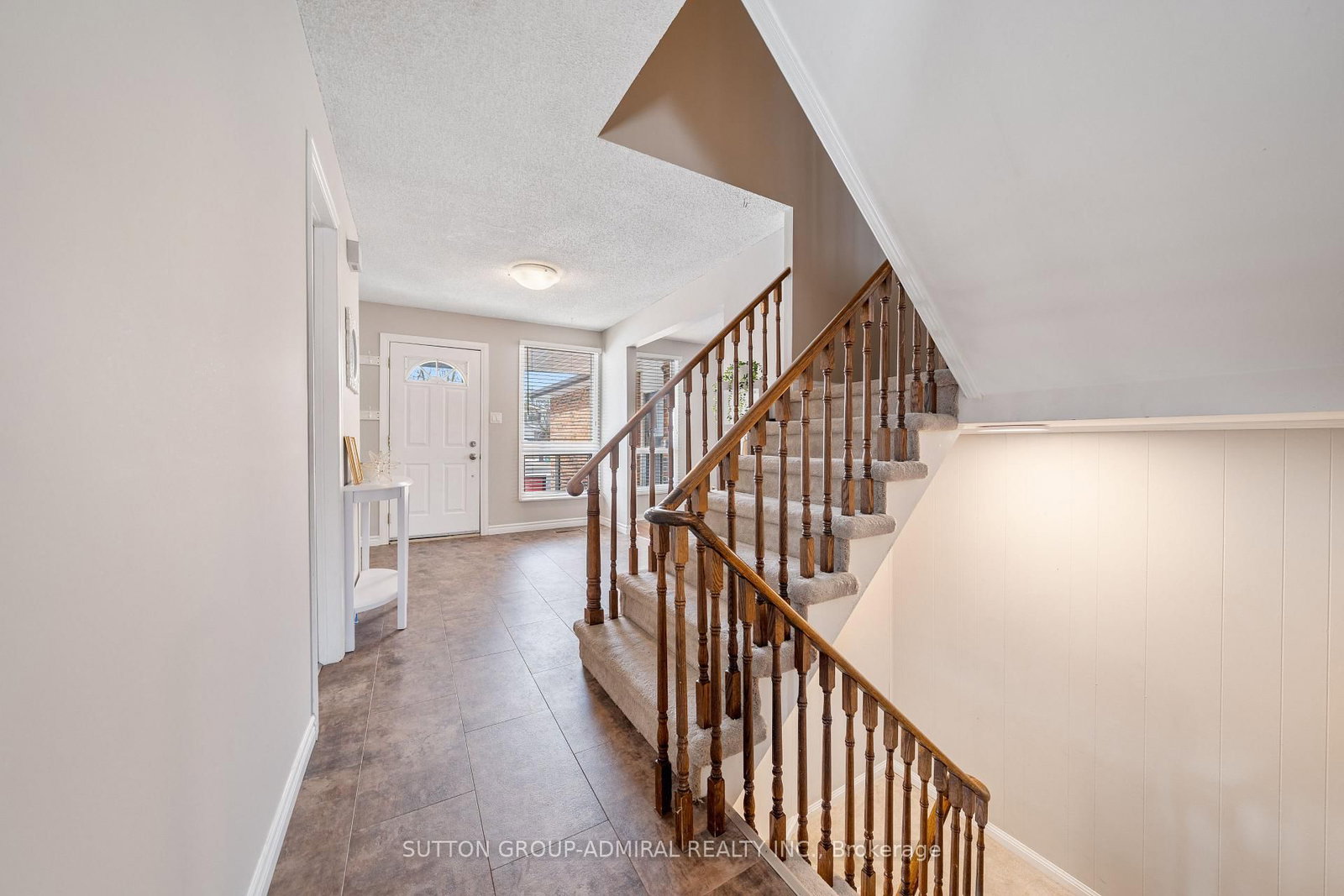 Detached House for sale at 195 Ridge Road, Caledon, Ontario, L7E 4V8 - Bolton West - MLS: W12894736