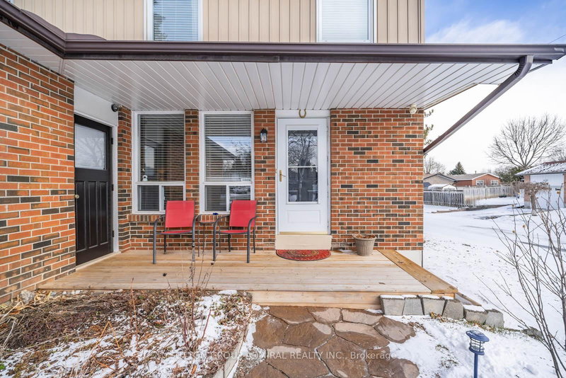 195 Ridge Rd, Caledon, L7E 4V8 | Image 2