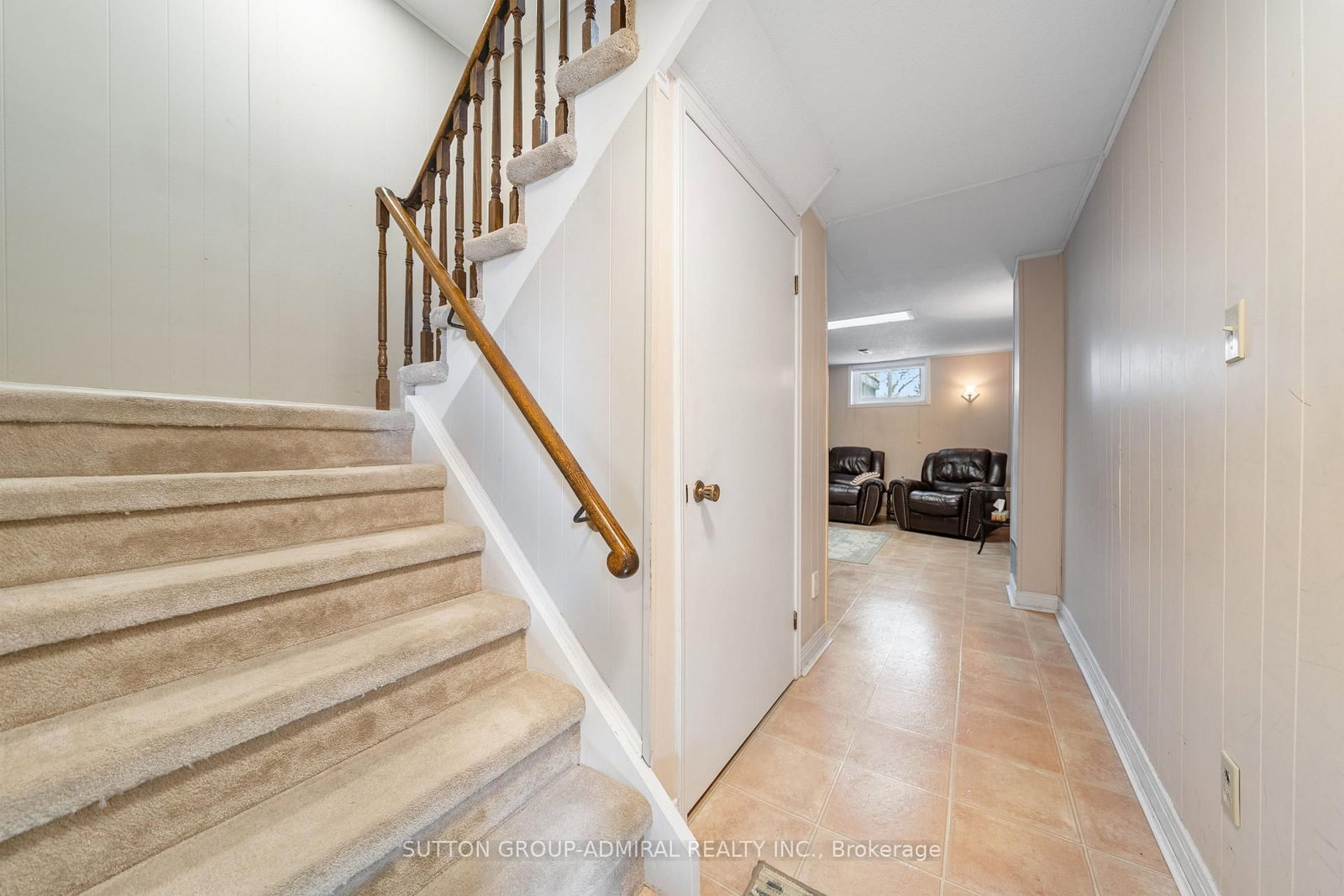 Detached House for sale at 195 Ridge Road, Caledon, Ontario, L7E 4V8 - Bolton West - MLS: W12894736