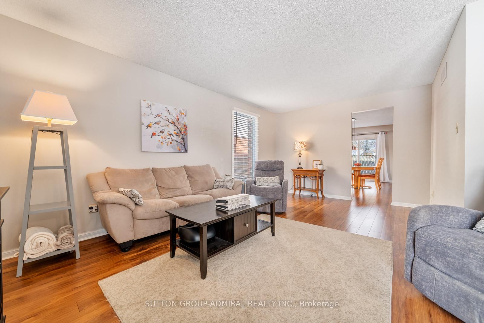 Detached House for sale at 195 Ridge Road, Caledon, Ontario, L7E 4V8 - Bolton West - MLS: W12894736