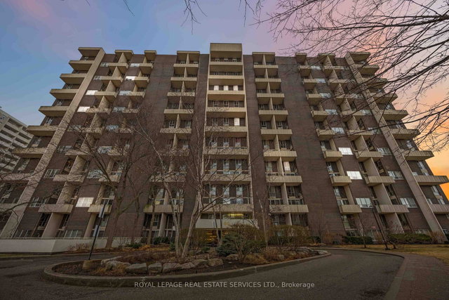 808 - 60 Southport Street