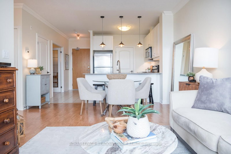 609 - 383 Main St E, Milton, L9T 8K8 | Image 3