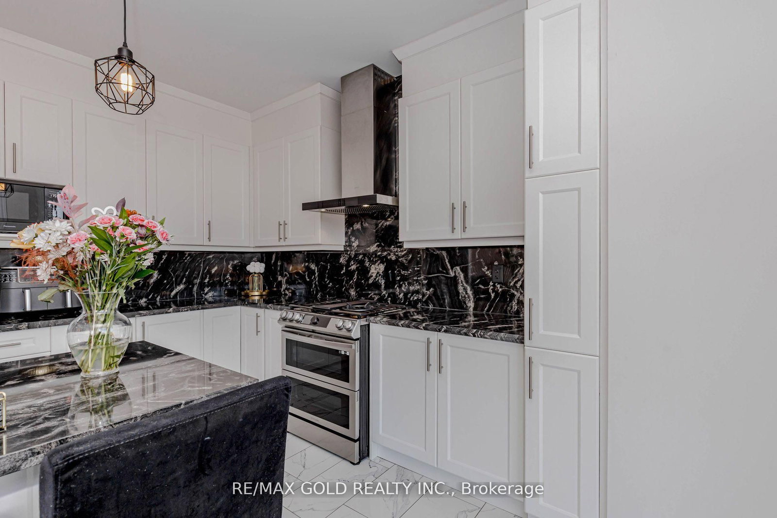 Detached House for sale at 18 Branigan Crescent, Halton Hills, Ontario, L7G 0N2 - Georgetown - MLS: W12895312