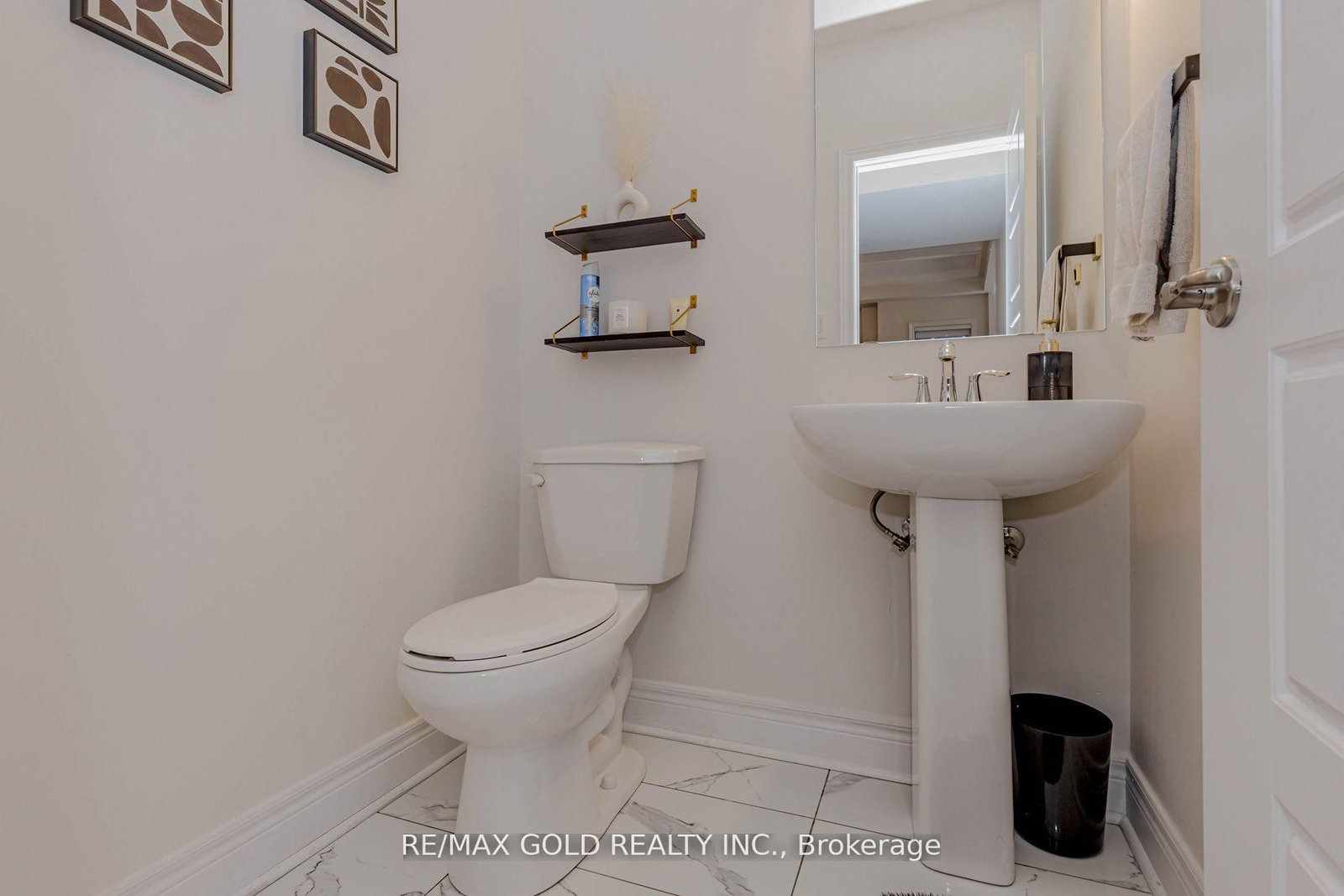 Detached House for sale at 18 Branigan Crescent, Halton Hills, Ontario, L7G 0N2 - Georgetown - MLS: W12895312