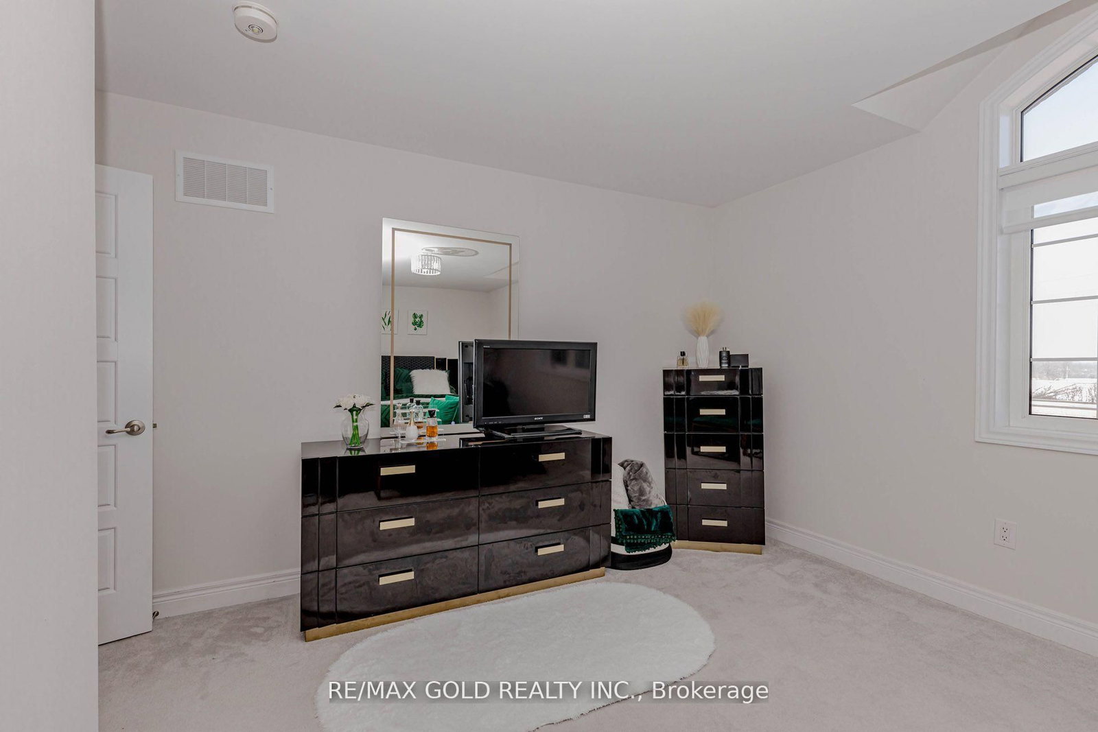 Detached House for sale at 18 Branigan Crescent, Halton Hills, Ontario, L7G 0N2 - Georgetown - MLS: W12895312