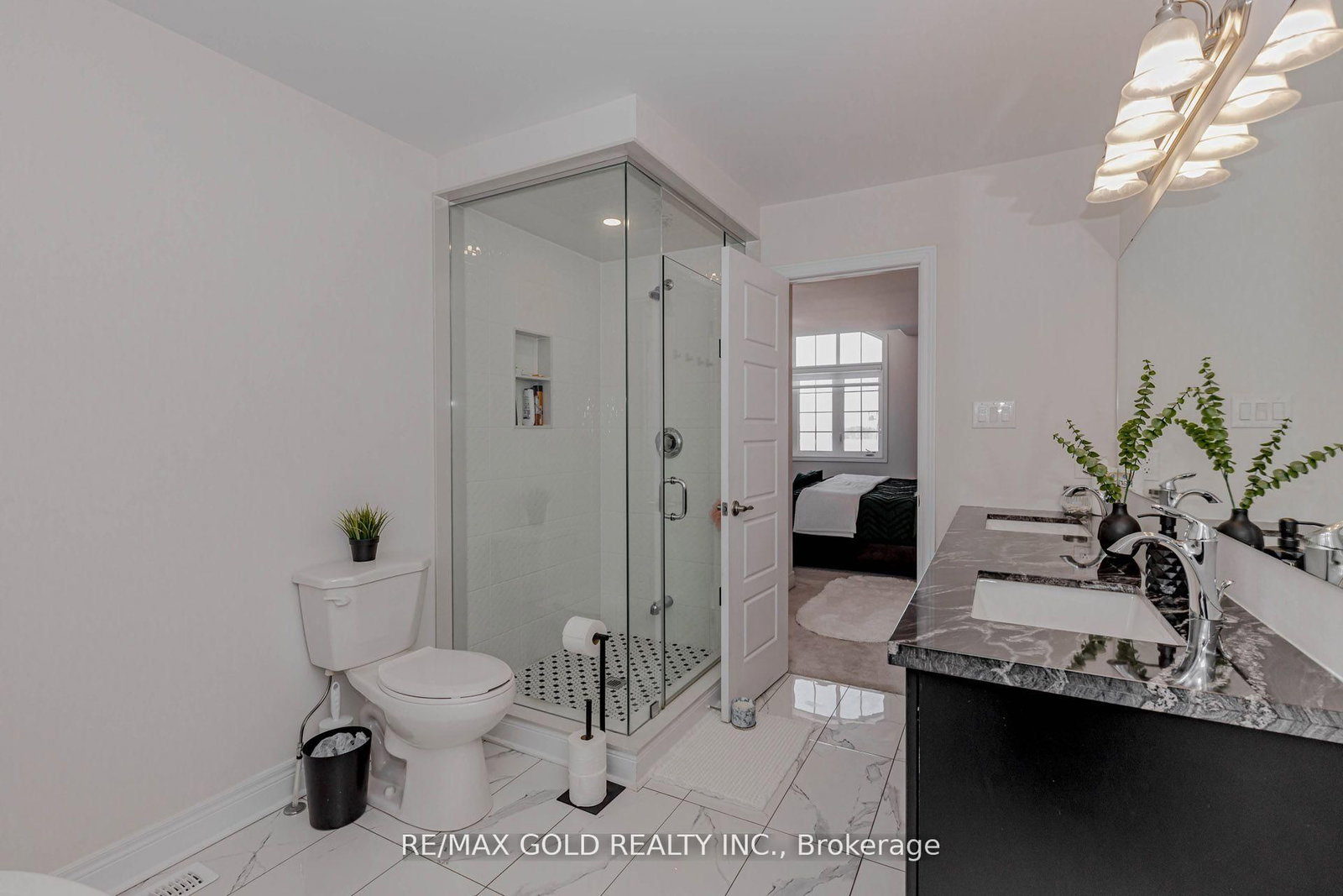 Detached House for sale at 18 Branigan Crescent, Halton Hills, Ontario, L7G 0N2 - Georgetown - MLS: W12895312