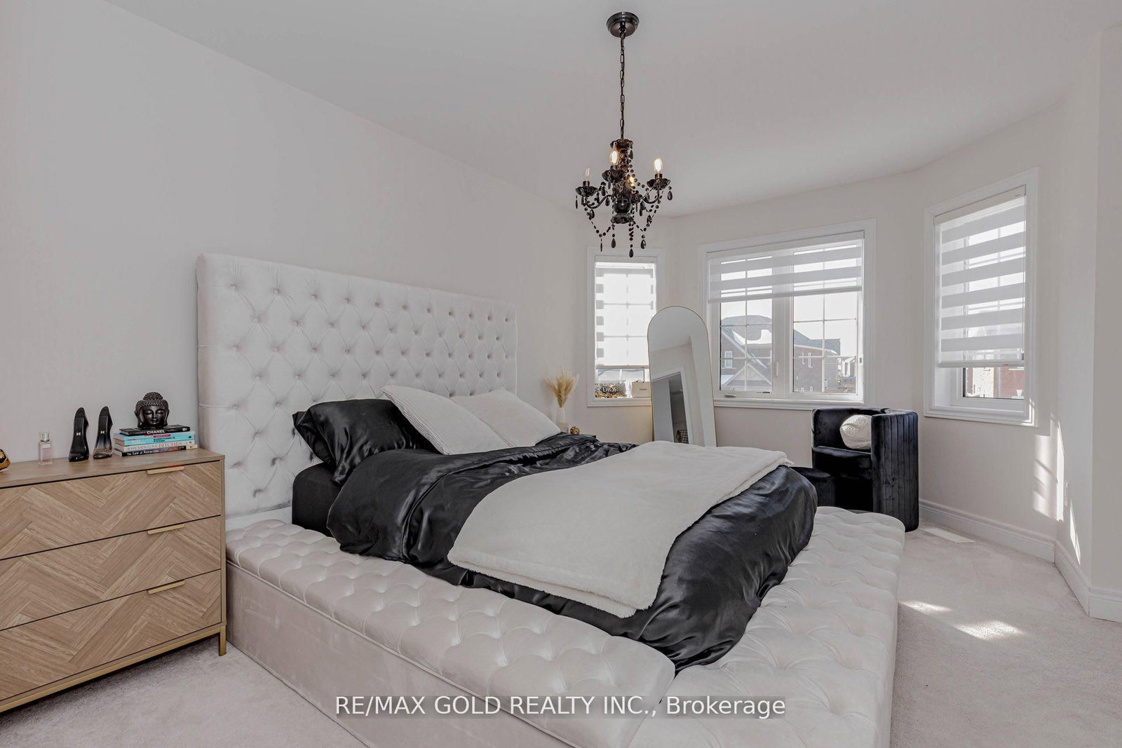 Detached House for sale at 18 Branigan Crescent, Halton Hills, Ontario, L7G 0N2 - Georgetown - MLS: W12895312