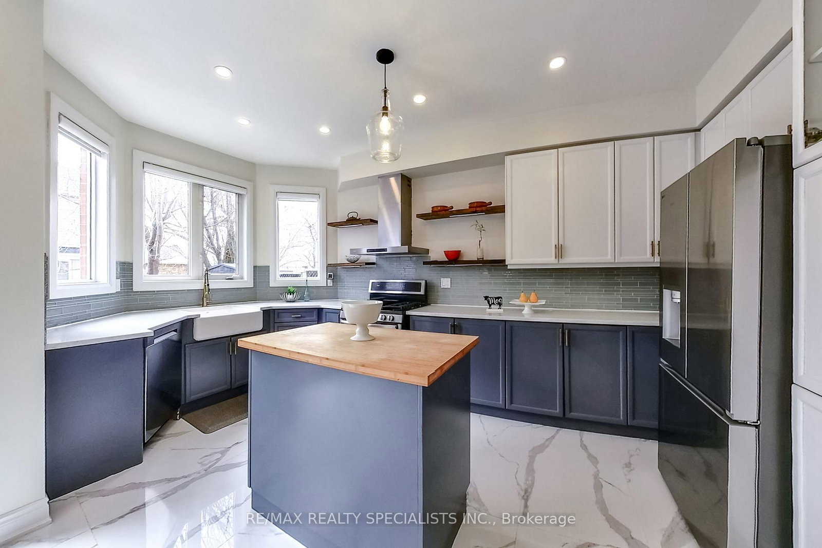 Detached House for sale at 714 TRUDEAU Drive, Milton, Ontario, L9T 5L3 - Beaty - MLS: W12895502