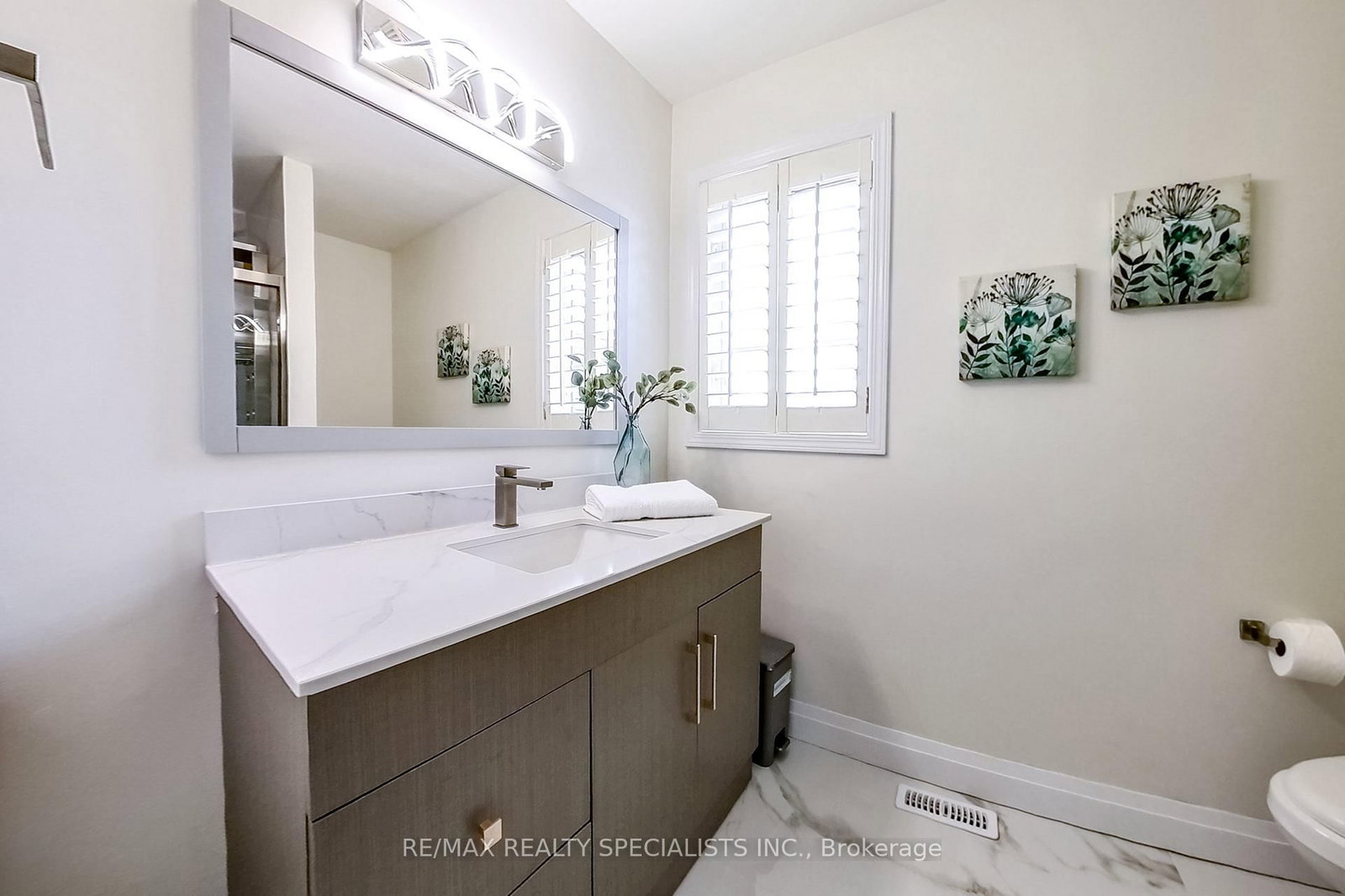 Detached House for sale at 714 TRUDEAU Drive, Milton, Ontario, L9T 5L3 - Beaty - MLS: W12895502