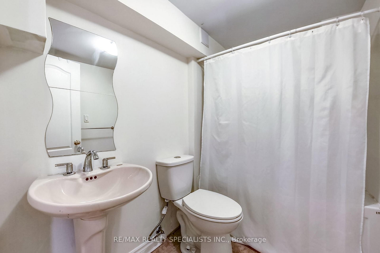 Detached House for sale at 714 TRUDEAU Drive, Milton, Ontario, L9T 5L3 - Beaty - MLS: W12895502