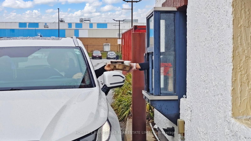 2068 KIPLING Ave, Toronto, M9W 4J9 | Image 3