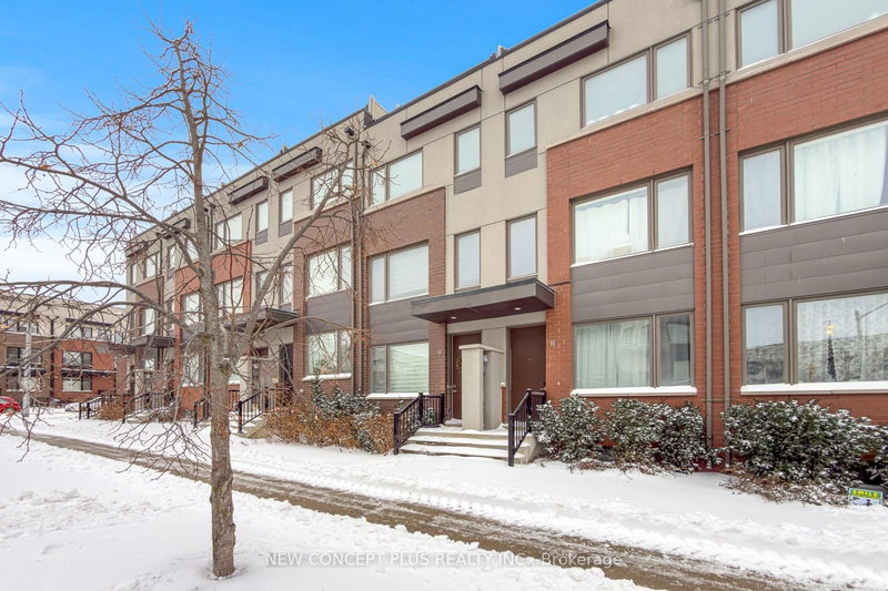 9 Thomas Mulholland Dr, Toronto, M3K 0C1 | Image 2