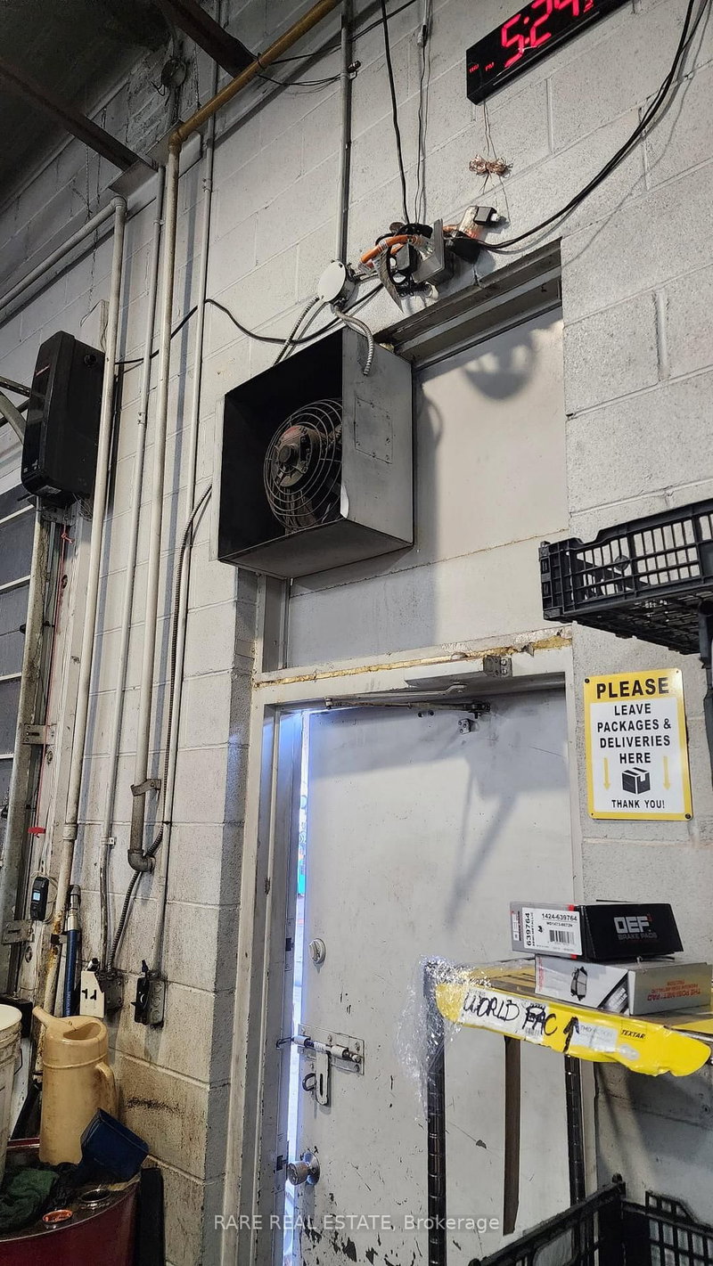 10-11 - 227 Advance Blvd, Brampton, L6T 4J3 | Image 2