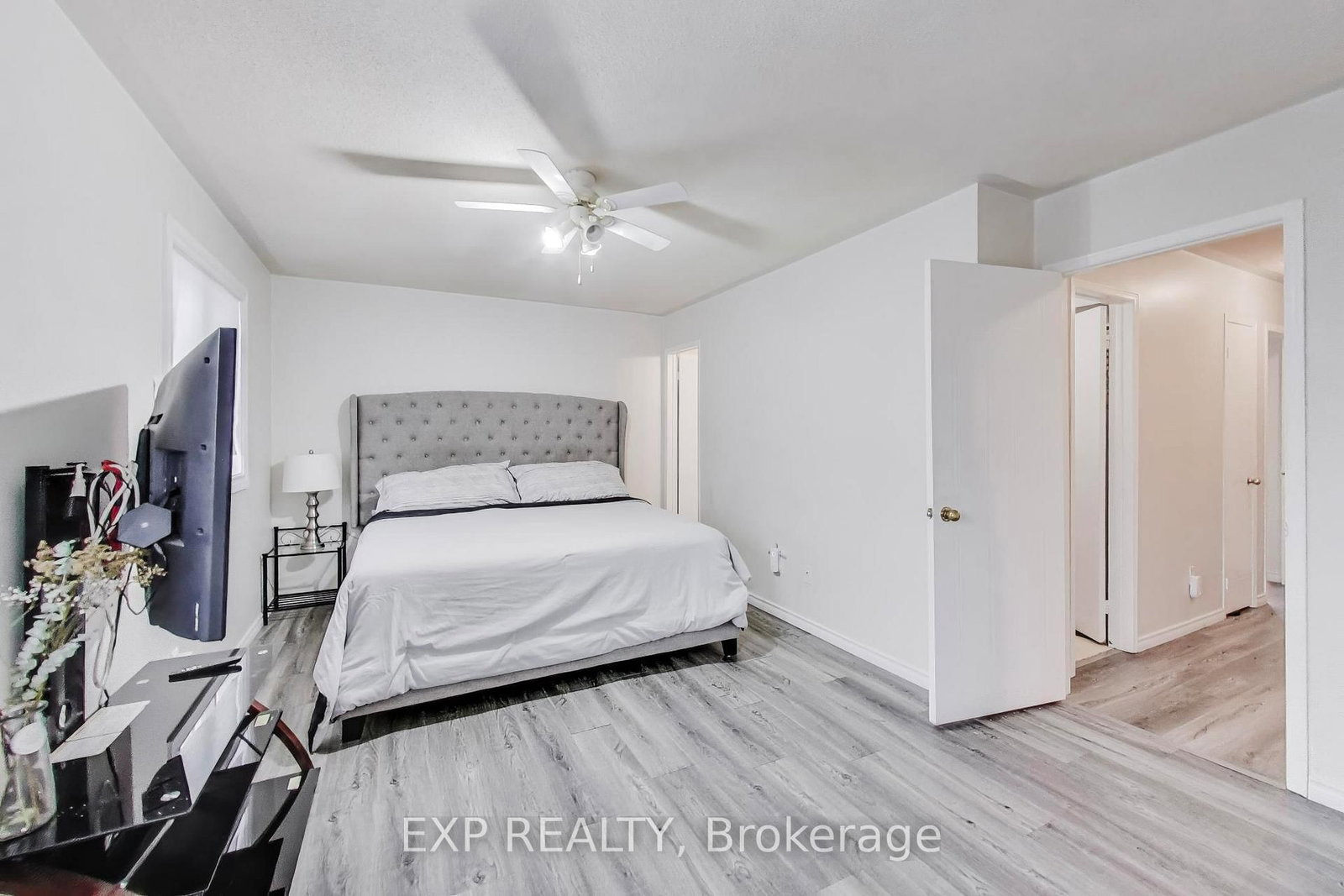 Townhouse for sale at 83 Wickstead Court, Brampton, Ontario, L6R 1N8 - Sandringham-Wellington - MLS: W12895974