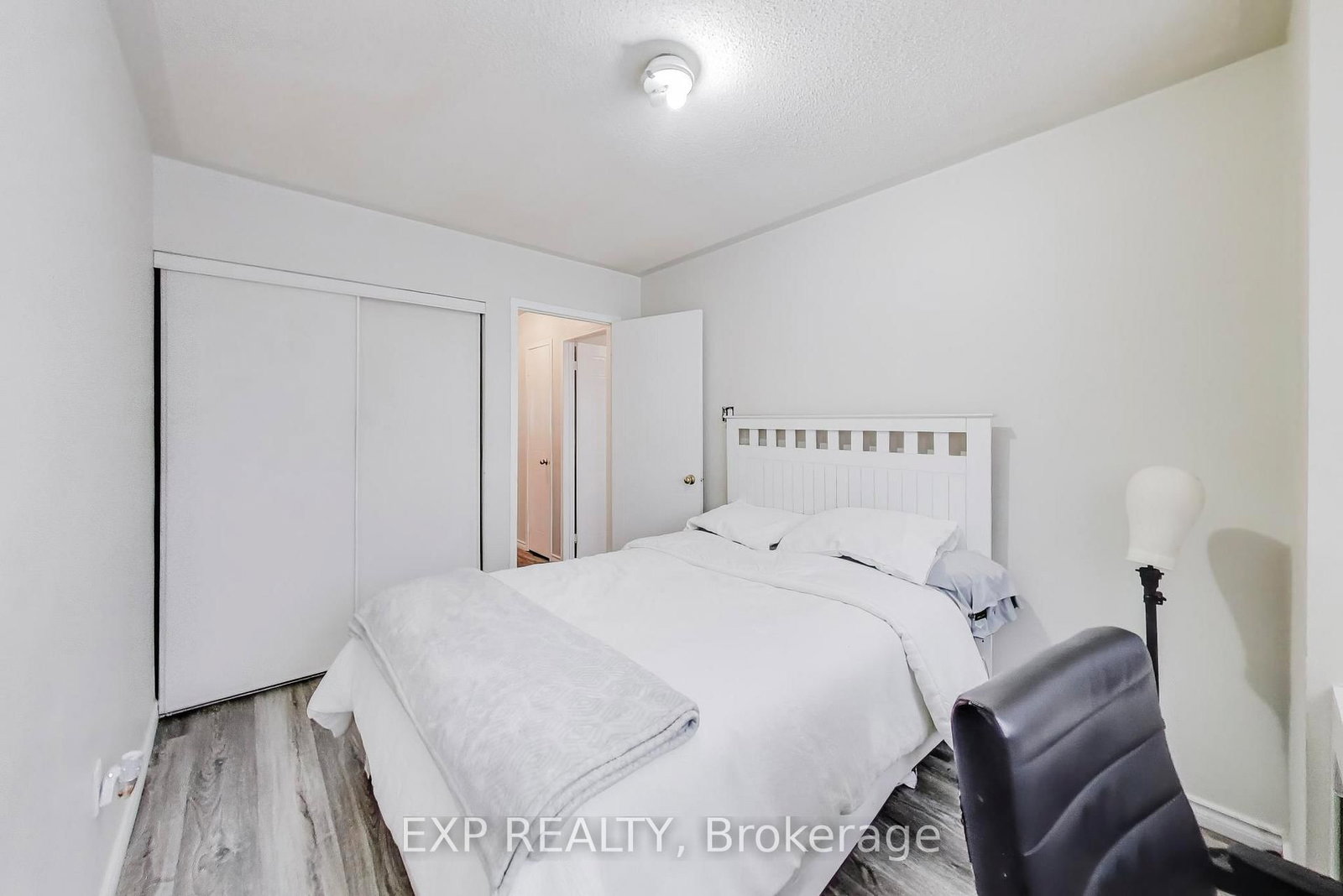 Townhouse for sale at 83 Wickstead Court, Brampton, Ontario, L6R 1N8 - Sandringham-Wellington - MLS: W12895974