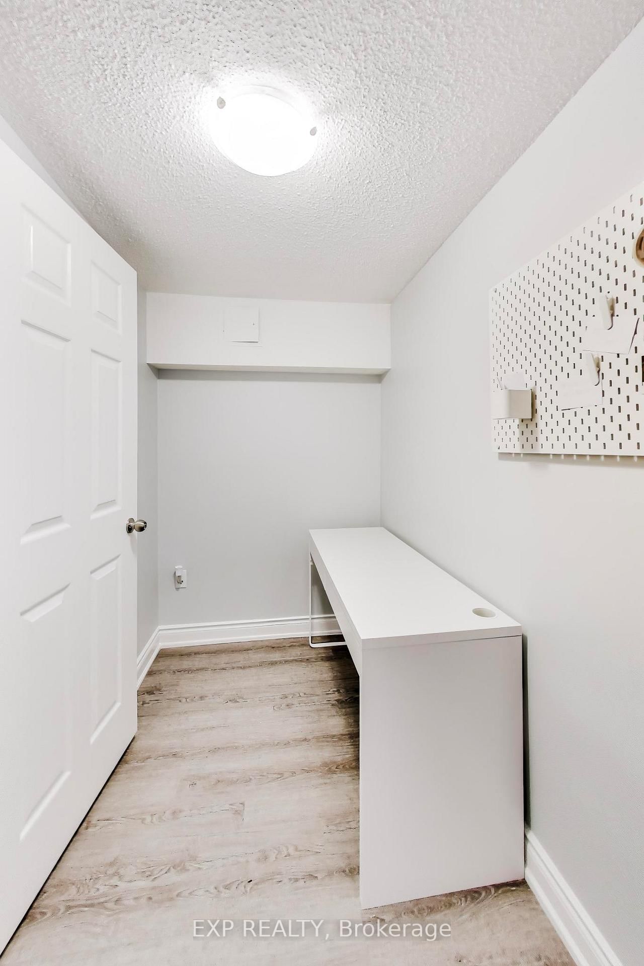 Townhouse for sale at 83 Wickstead Court, Brampton, Ontario, L6R 1N8 - Sandringham-Wellington - MLS: W12895974