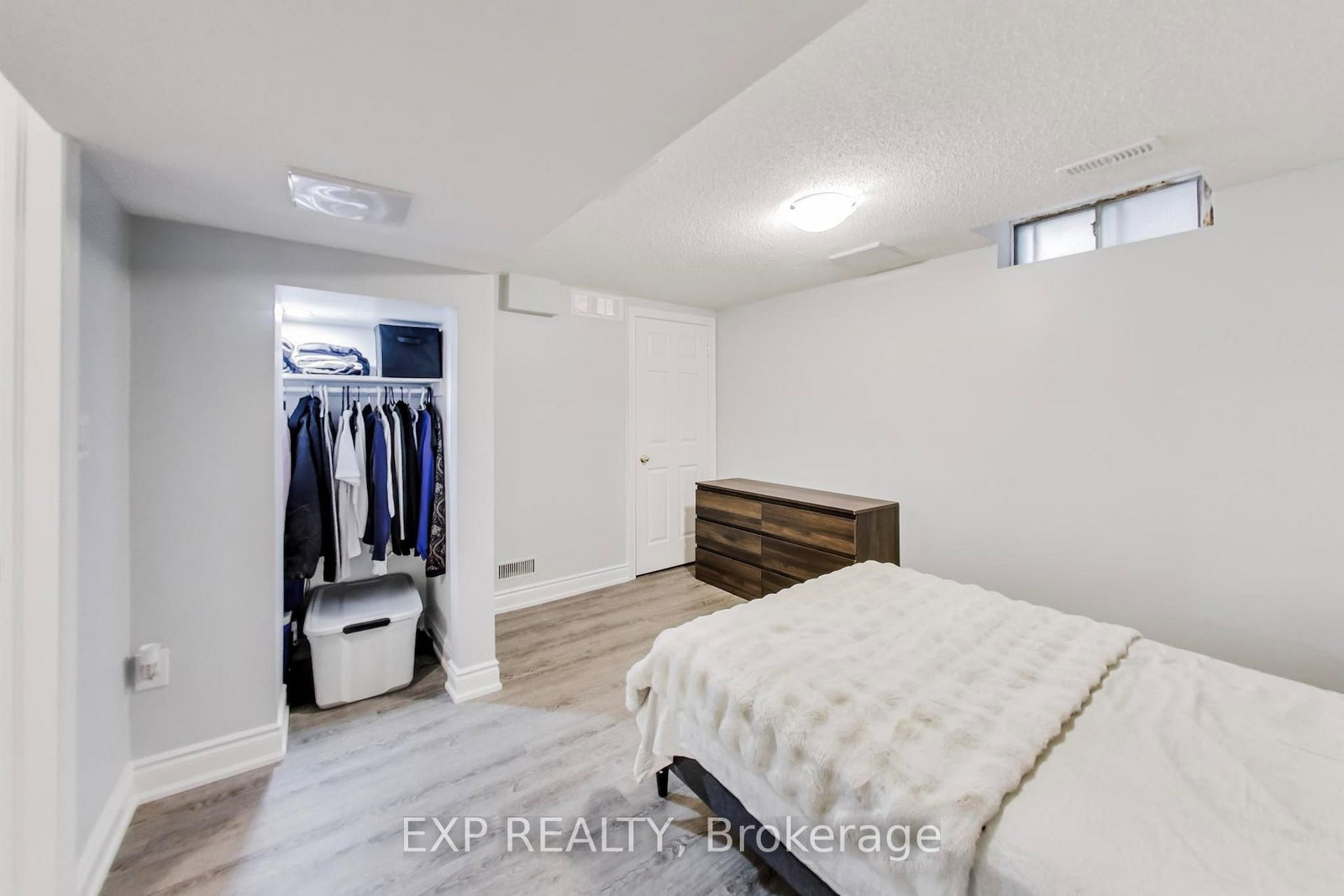 Townhouse for sale at 83 Wickstead Court, Brampton, Ontario, L6R 1N8 - Sandringham-Wellington - MLS: W12895974