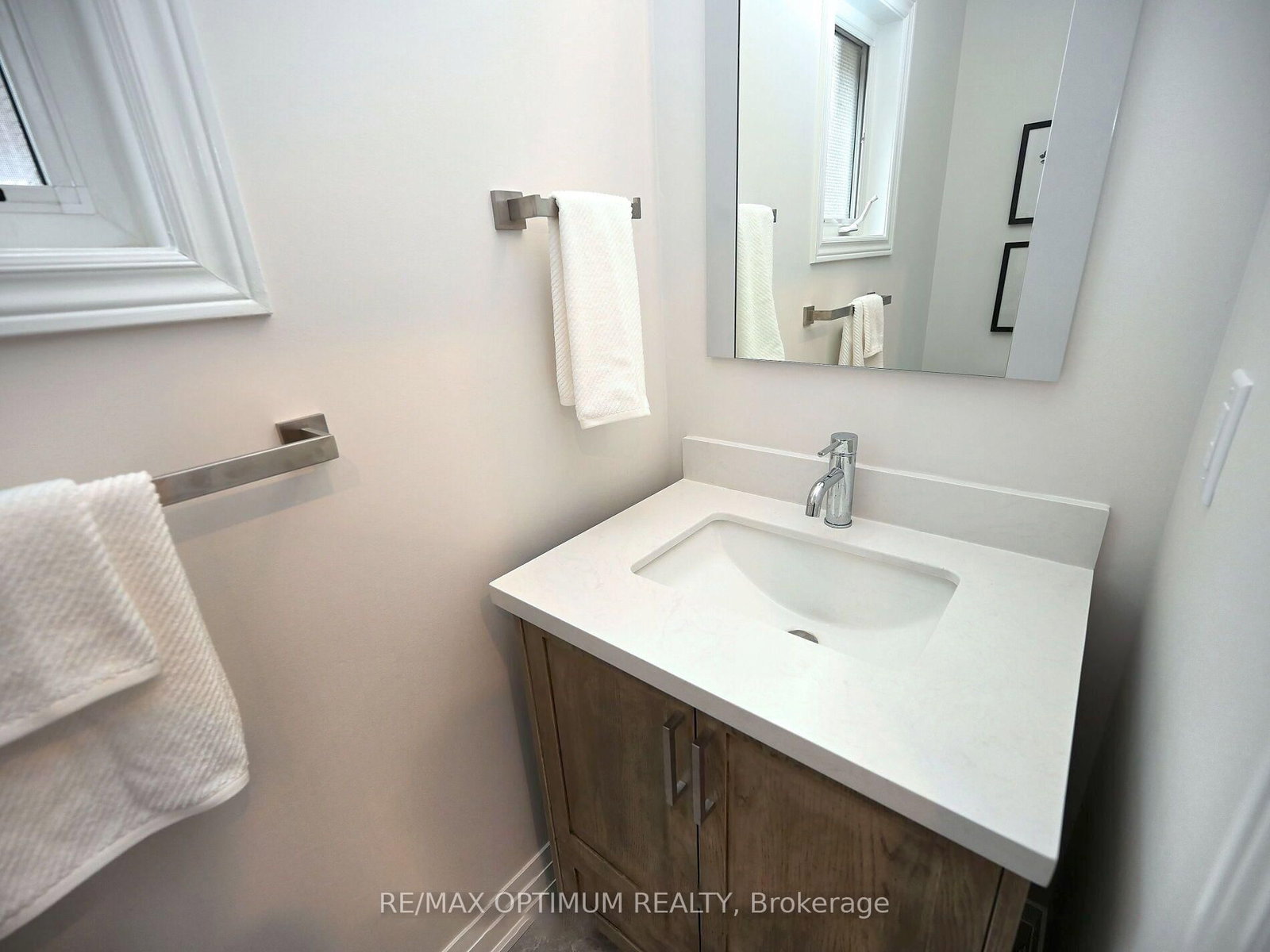 Detached House for sale at 28 Fallharvest Avenue, Brampton, Ontario, L6Y 0P2 - Bram West - MLS: W12896156