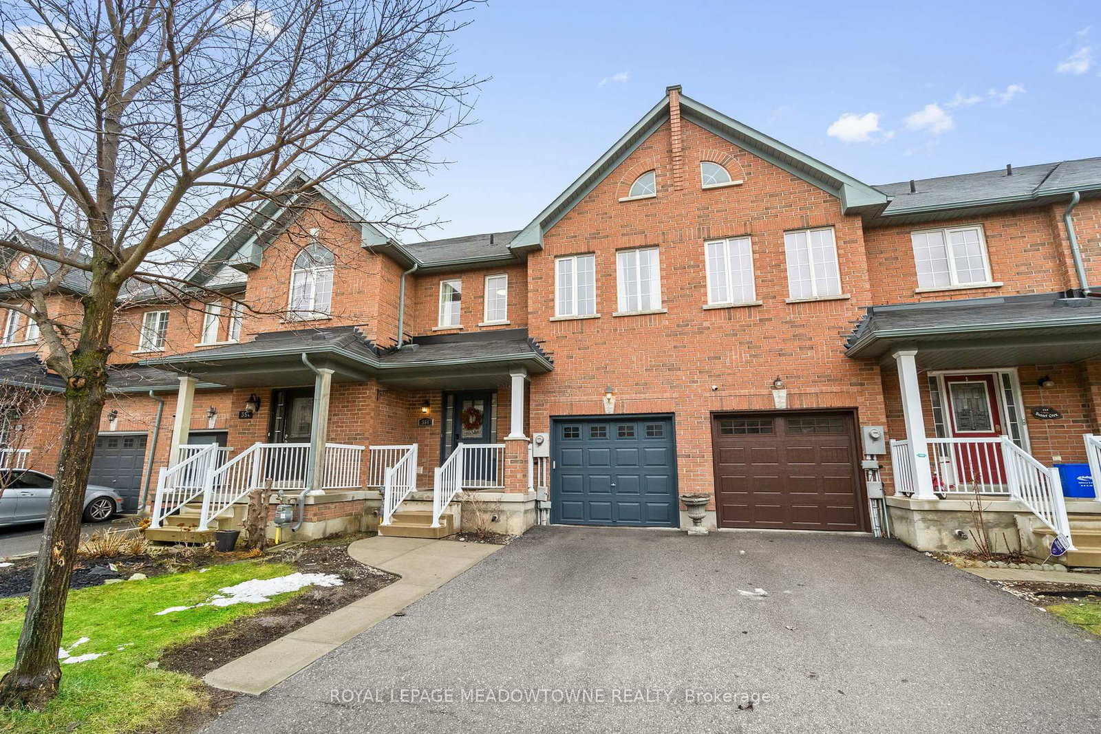 Townhouse for sale at 356 Bussel Crescent, Milton, Ontario, L9T 0W5 - Clarke - MLS: W12896246