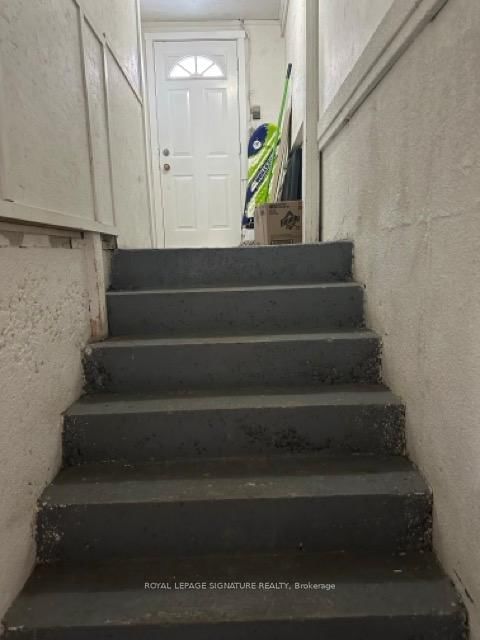 BSMT 2 - 4129 Brandon Gate Dr, Mississauga, L4T 3P3 | Image 2