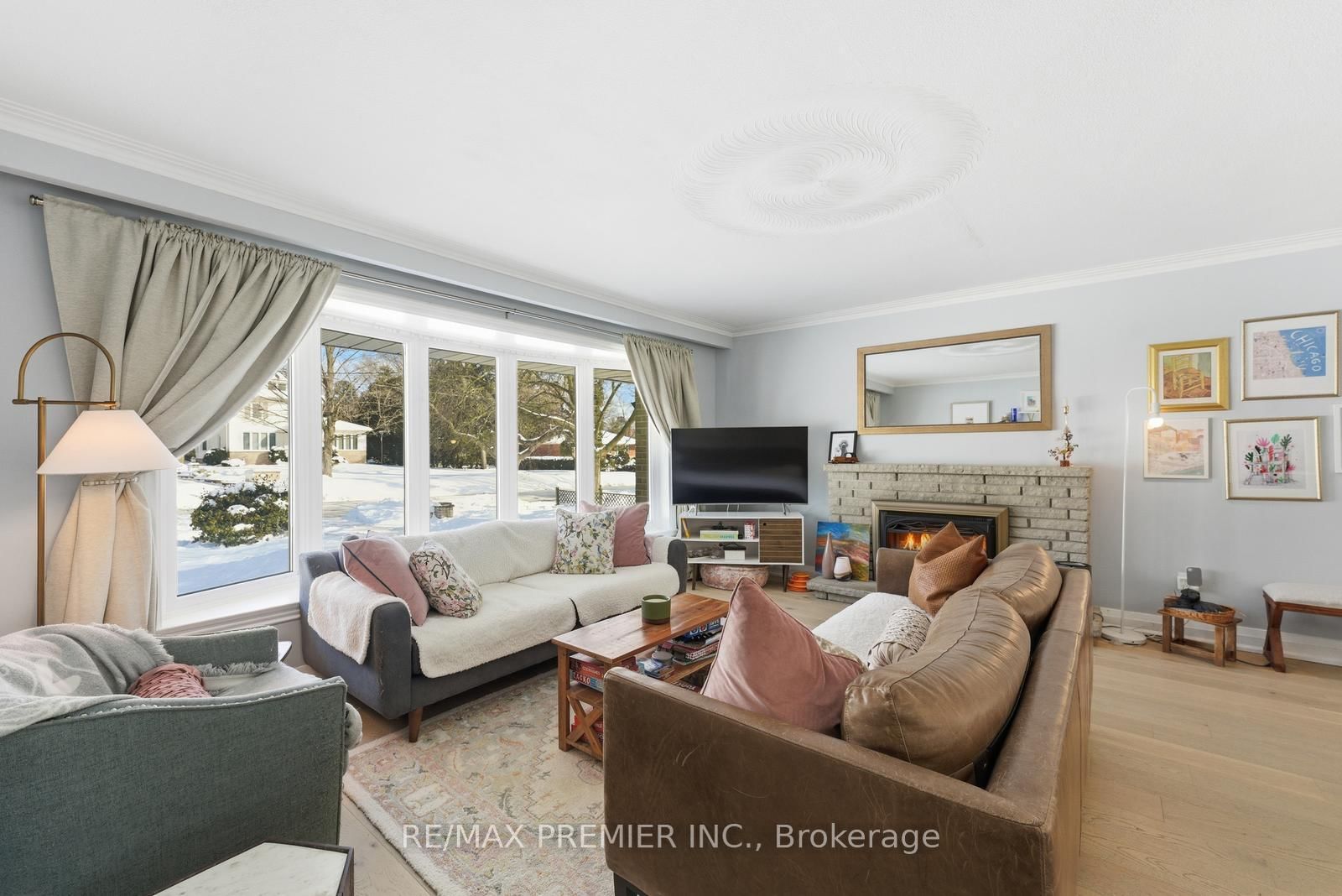 Detached House for sale at 368 Lees Lane, Oakville, Ontario, L6L 4S5 - West - MLS: W12896508