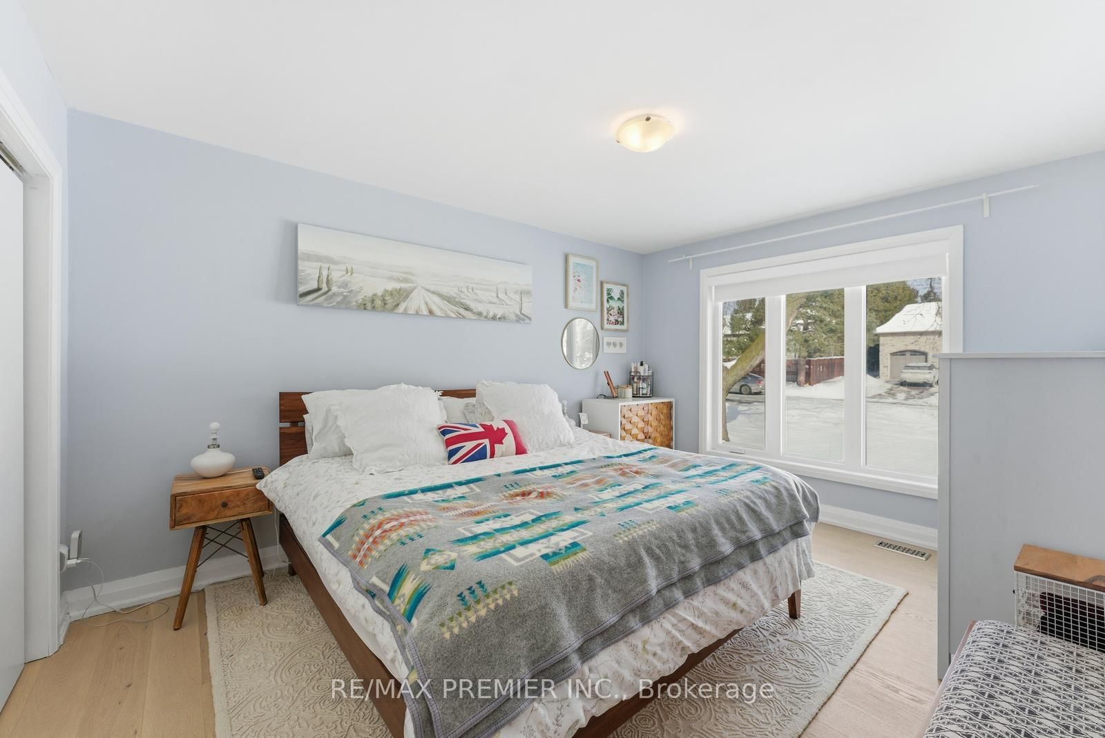 Detached House for sale at 368 Lees Lane, Oakville, Ontario, L6L 4S5 - West - MLS: W12896508