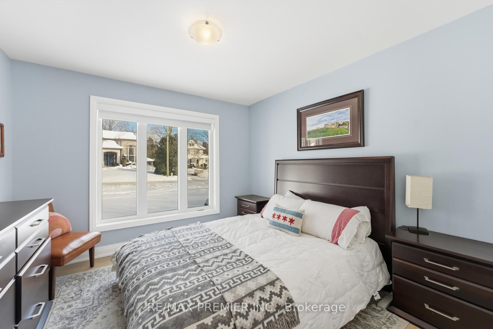 Detached House for sale at 368 Lees Lane, Oakville, Ontario, L6L 4S5 - West - MLS: W12896508