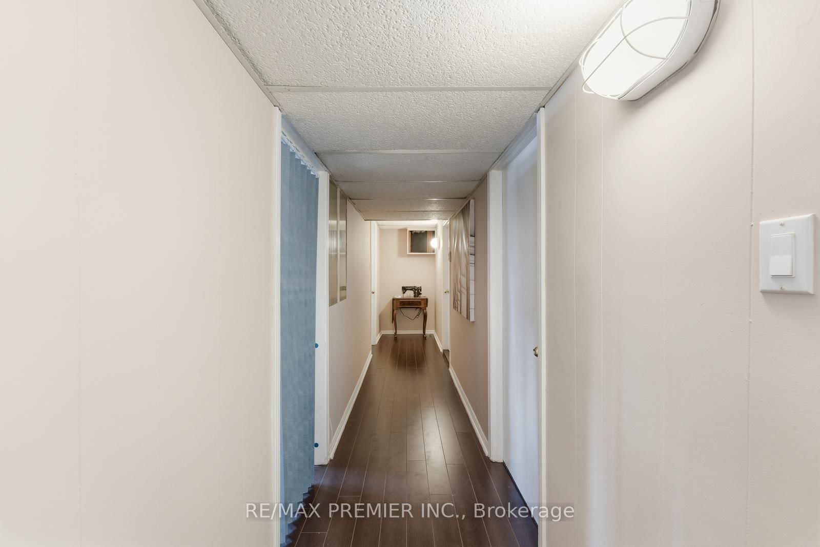 Detached House for sale at 368 Lees Lane, Oakville, Ontario, L6L 4S5 - West - MLS: W12896508