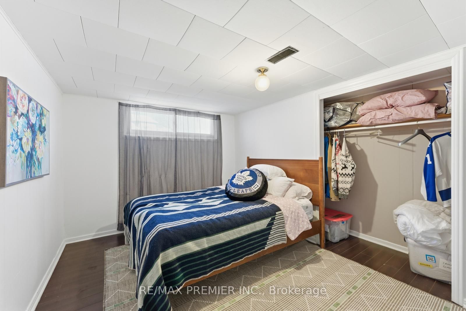 Detached House for sale at 368 Lees Lane, Oakville, Ontario, L6L 4S5 - West - MLS: W12896508