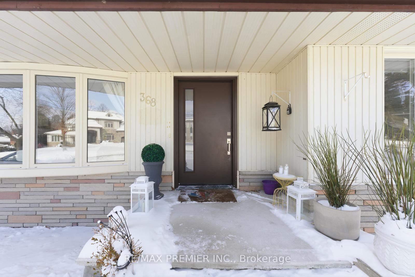 Detached House for sale at 368 Lees Lane, Oakville, Ontario, L6L 4S5 - West - MLS: W12896508