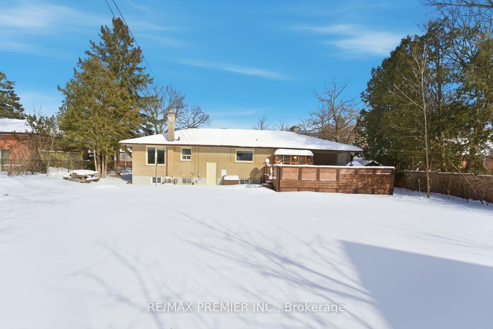 Detached House for sale at 368 Lees Lane, Oakville, Ontario, L6L 4S5 - West - MLS: W12896508