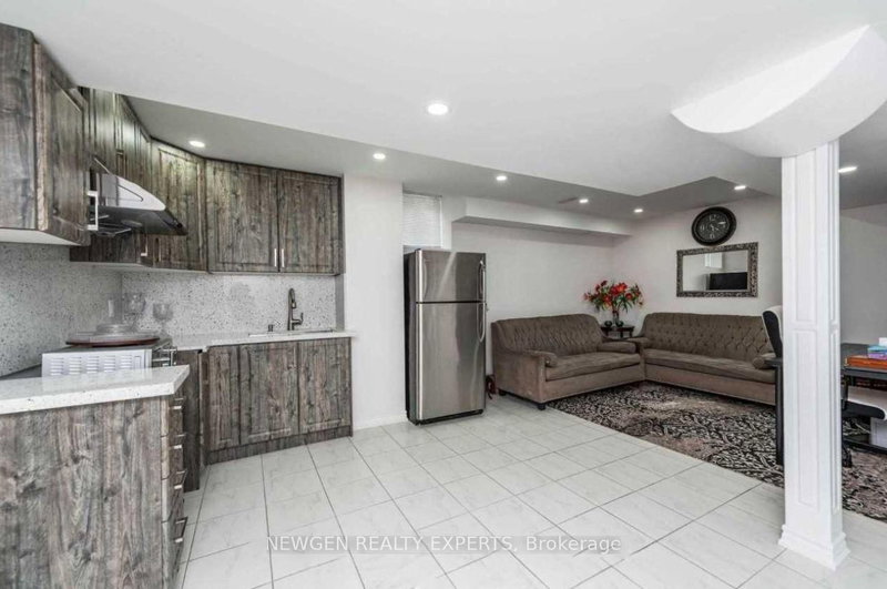 24 Thornapple (Basement) St, Brampton, L6R 3X2 | Image 2