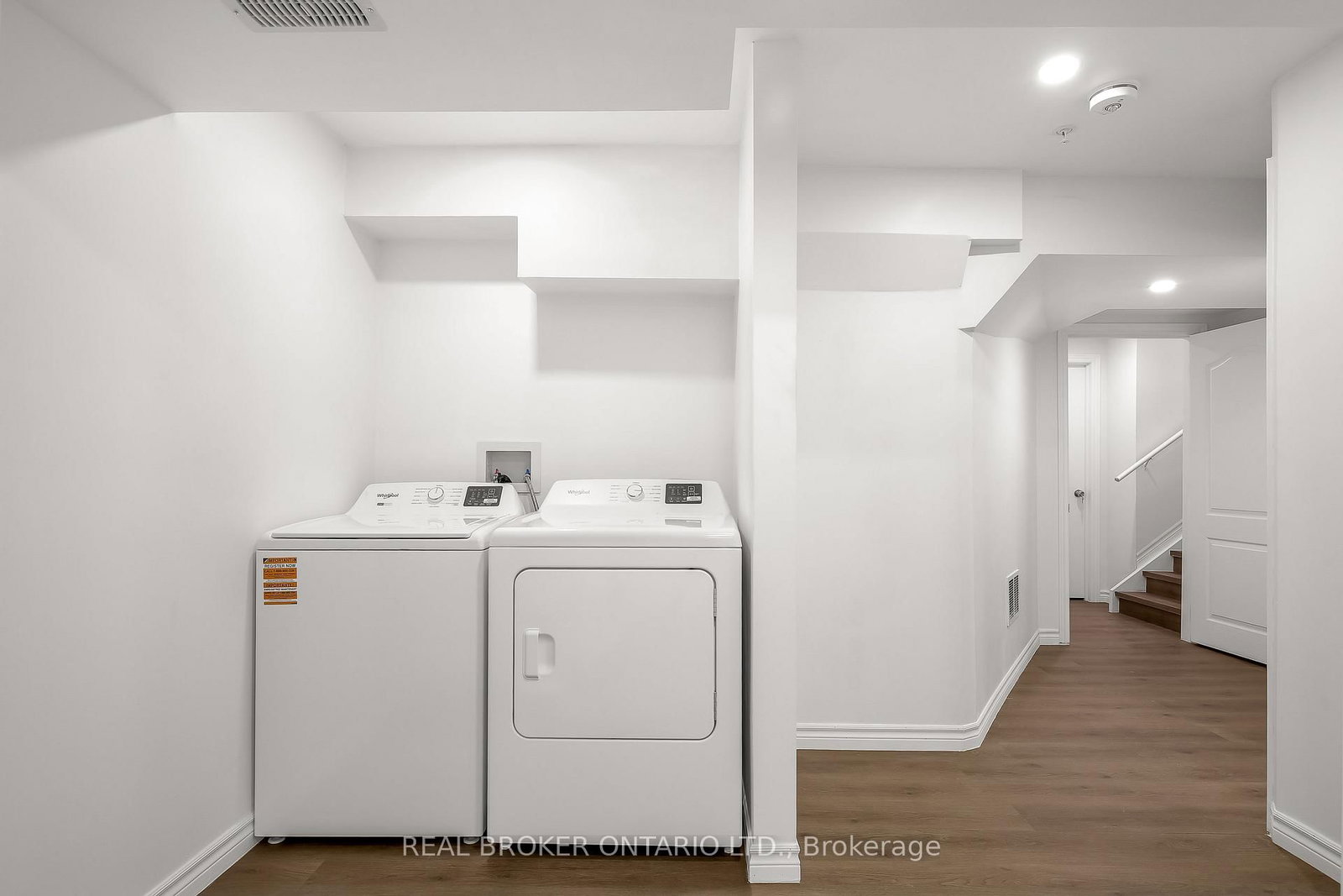 Detached House for lease at Basement-392 Clarkson Gate, Milton, Ontario, L9E 0B8 - Ford - MLS: W12896756