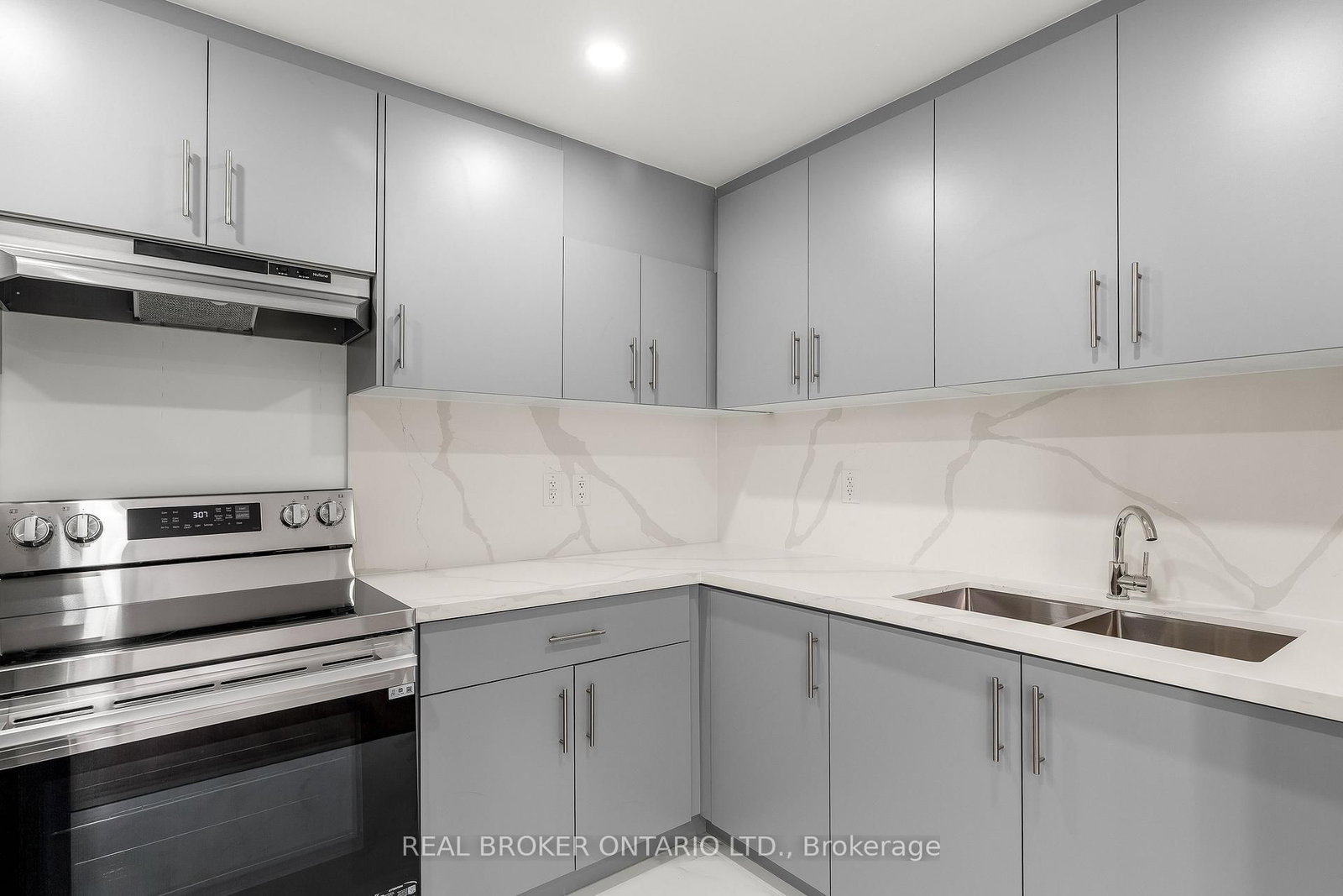 Detached House for lease at Basement-392 Clarkson Gate, Milton, Ontario, L9E 0B8 - Ford - MLS: W12896756