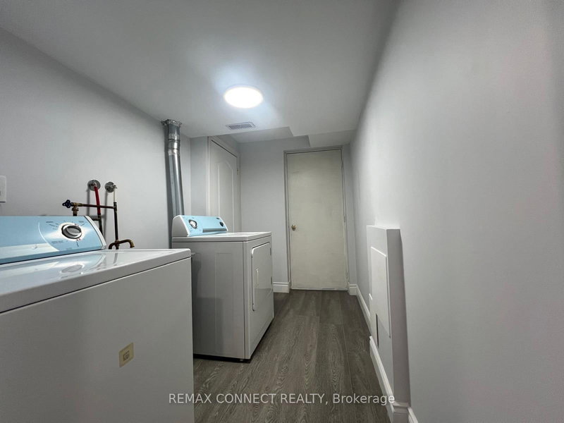 Bsmt - 8 Evanwood Cres, Brampton, L6X 0P8 | Image 3