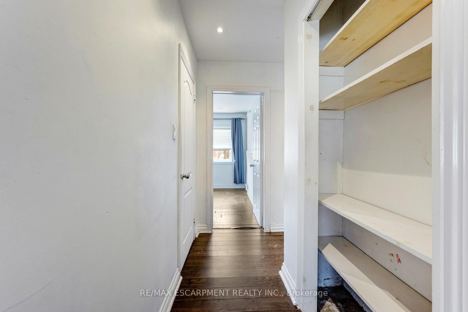 Detached House for sale at 16 Woodward Avenue, Brampton, Ontario, L6V 1K1 - Brampton North - MLS: W12896956