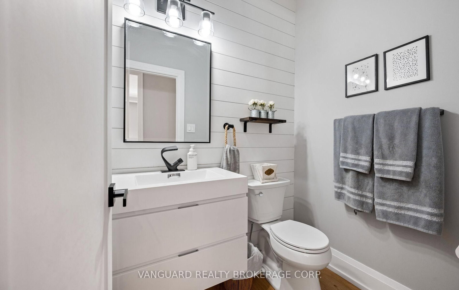 Detached House for sale at 1130 Little Crescent, Milton, Ontario, L9T 6T2 - Clarke - MLS: W12897178