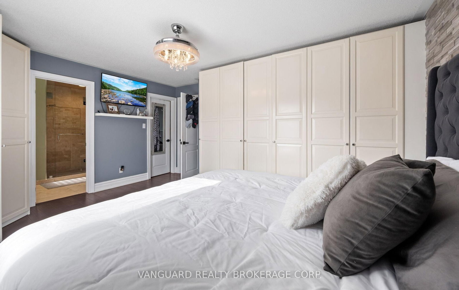 Detached House for sale at 1130 Little Crescent, Milton, Ontario, L9T 6T2 - Clarke - MLS: W12897178