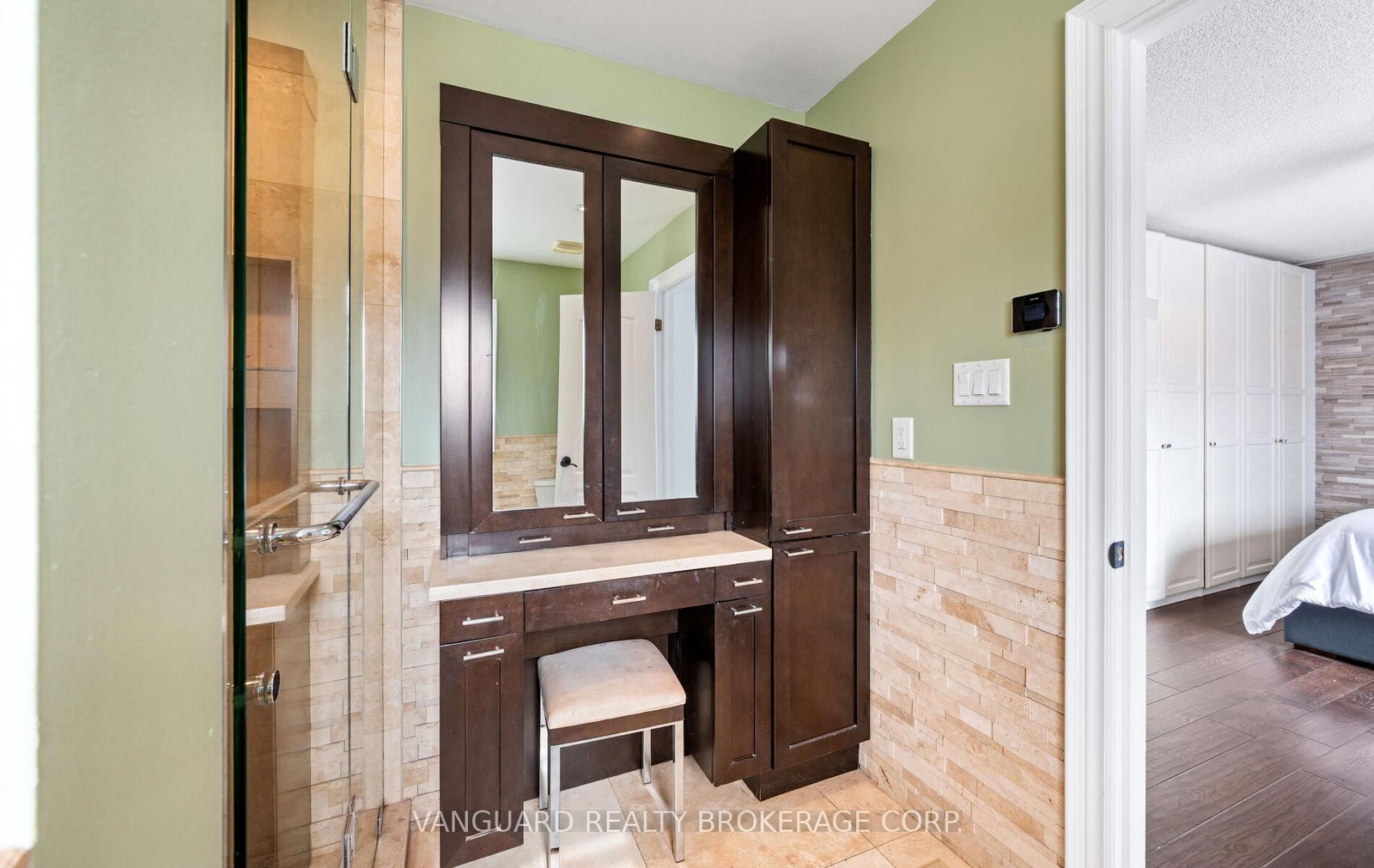 Detached House for sale at 1130 Little Crescent, Milton, Ontario, L9T 6T2 - Clarke - MLS: W12897178