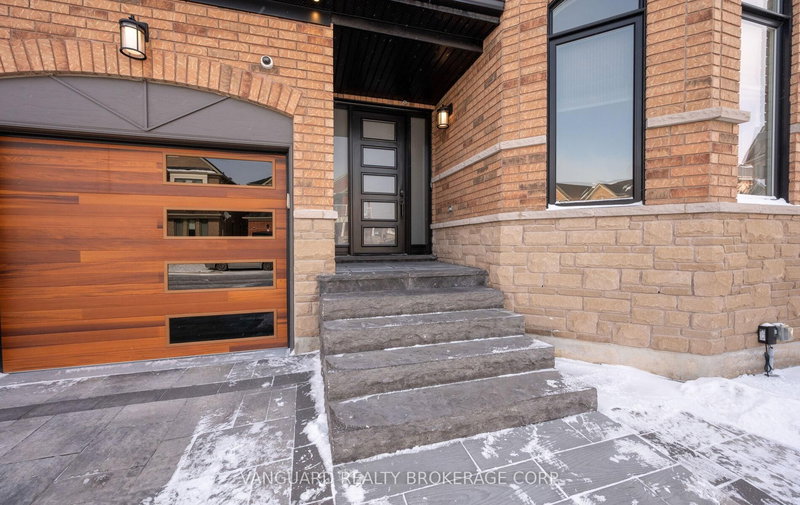 1130 Little Cres, Milton, L9T 6T2 | Image 3