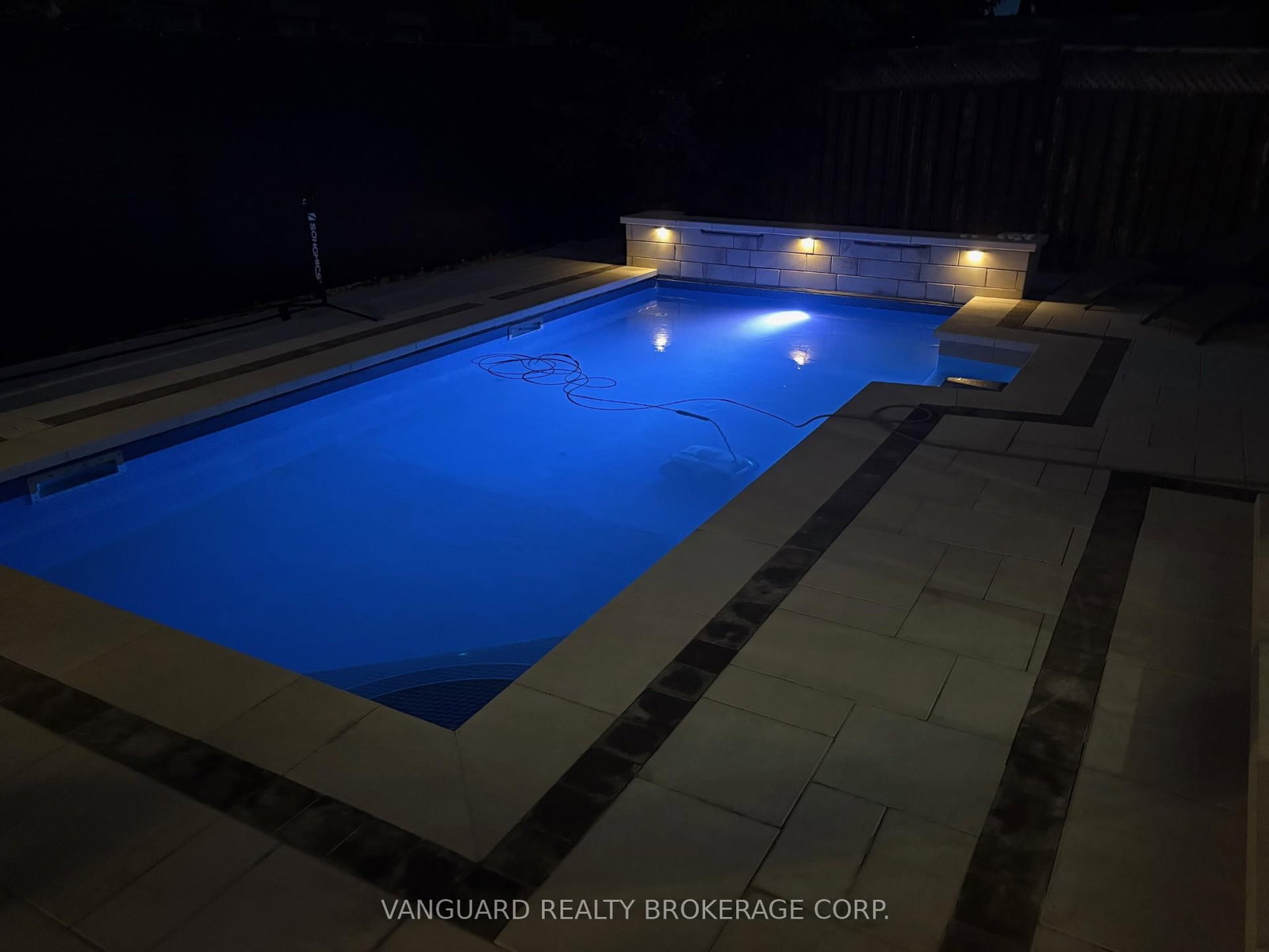 Detached House for sale at 1130 Little Crescent, Milton, Ontario, L9T 6T2 - Clarke - MLS: W12897178