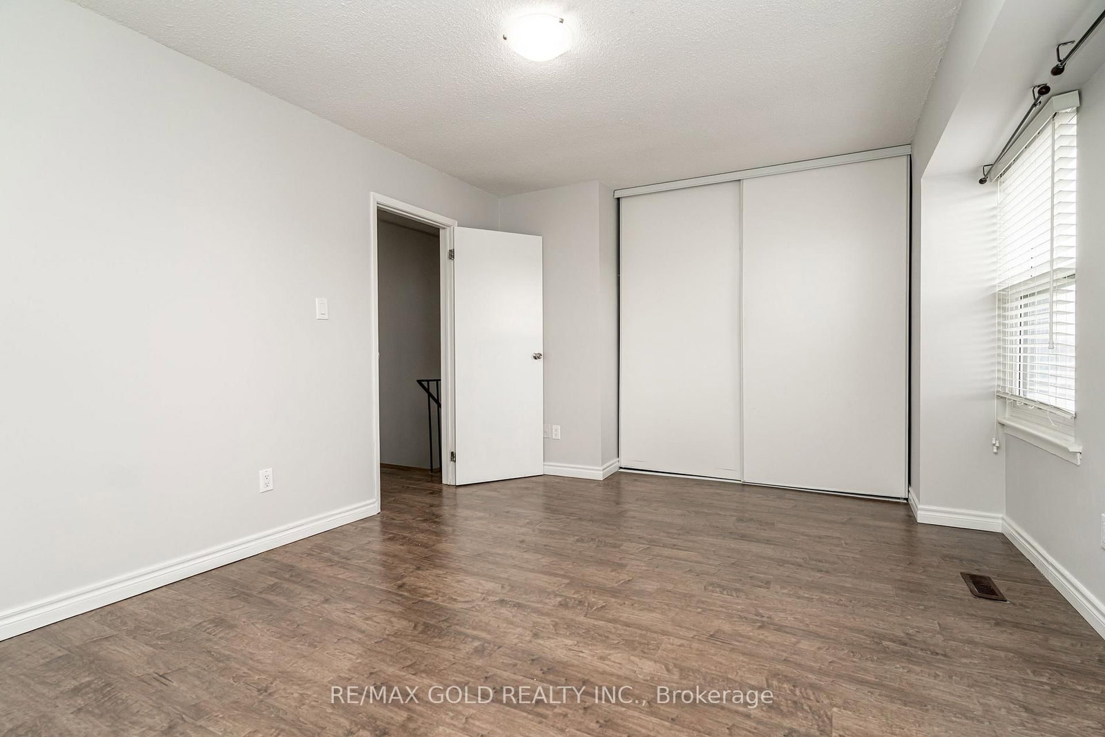 Townhouse for sale at 75-75 Mcmullen Crescent, Brampton, Ontario, L6S 3M2 - Central Park - MLS: W12897228