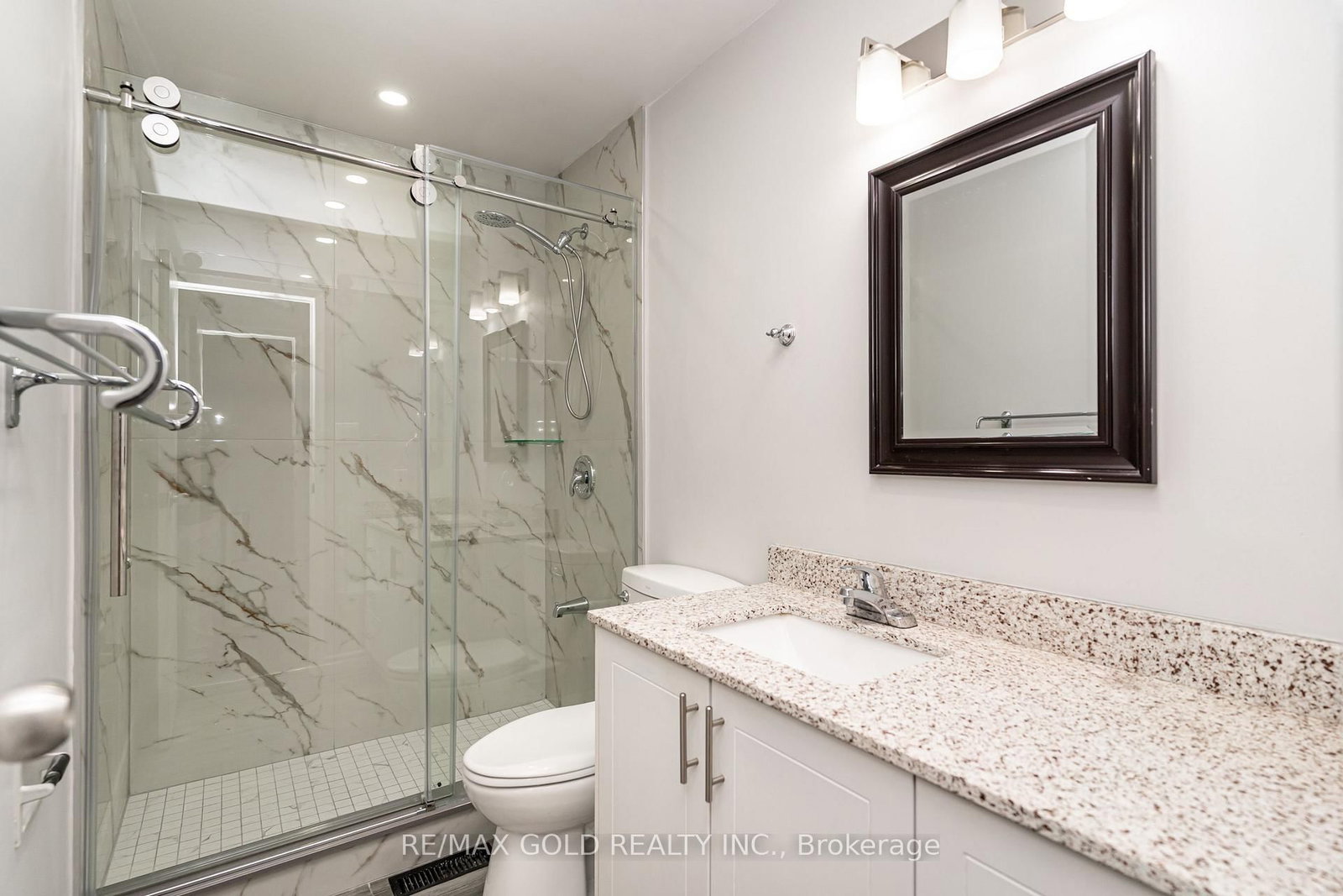 Townhouse for sale at 75-75 Mcmullen Crescent, Brampton, Ontario, L6S 3M2 - Central Park - MLS: W12897228