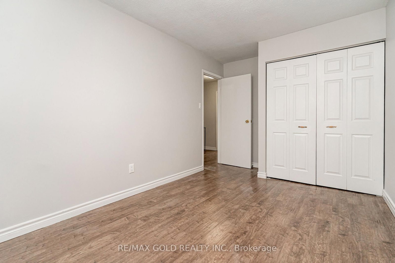 Townhouse for sale at 75-75 Mcmullen Crescent, Brampton, Ontario, L6S 3M2 - Central Park - MLS: W12897228