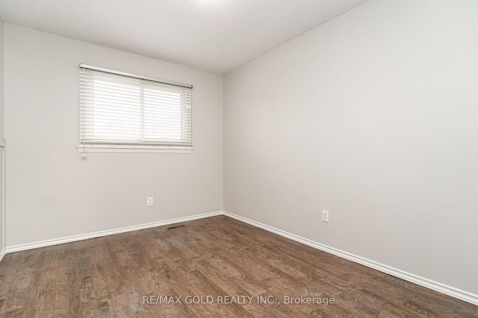 Townhouse for sale at 75-75 Mcmullen Crescent, Brampton, Ontario, L6S 3M2 - Central Park - MLS: W12897228