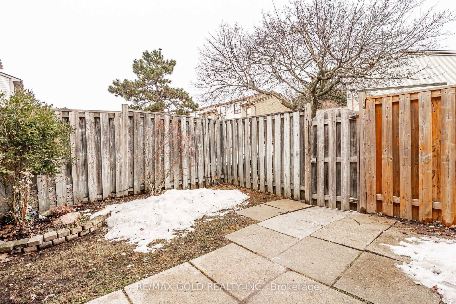 Townhouse for sale at 75-75 Mcmullen Crescent, Brampton, Ontario, L6S 3M2 - Central Park - MLS: W12897228