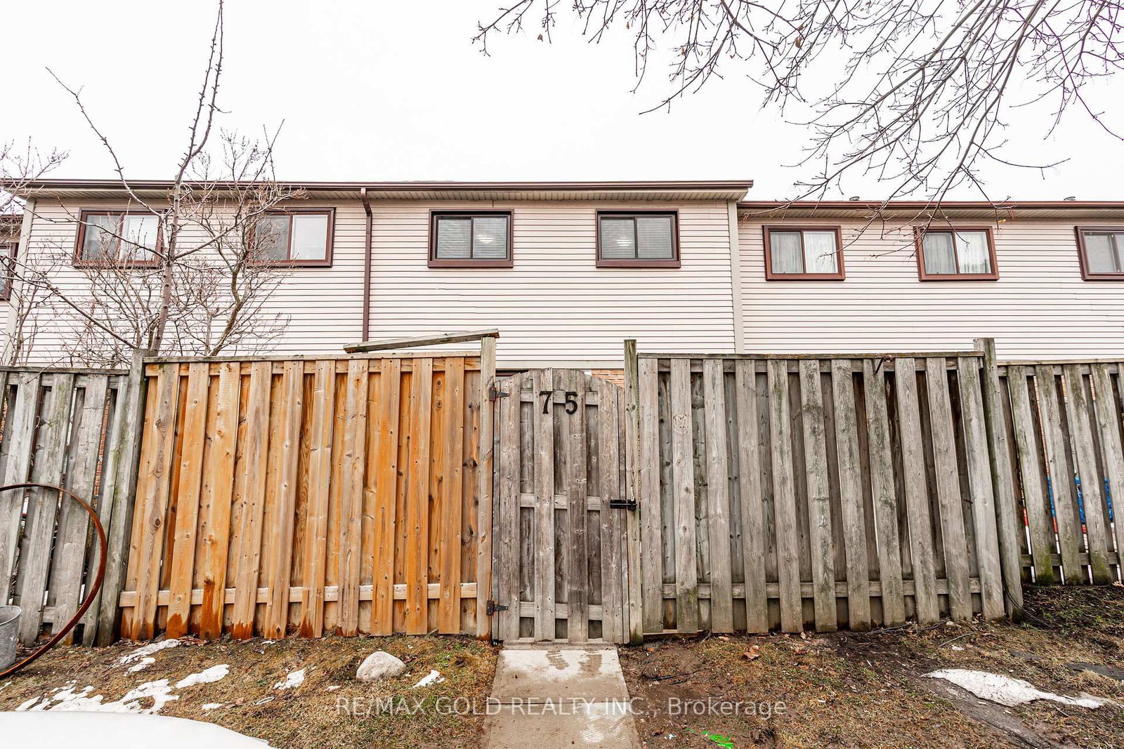 Townhouse for sale at 75-75 Mcmullen Crescent, Brampton, Ontario, L6S 3M2 - Central Park - MLS: W12897228