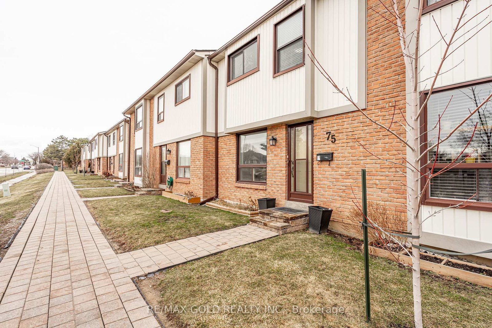 Townhouse for sale at 75-75 Mcmullen Crescent, Brampton, Ontario, L6S 3M2 - Central Park - MLS: W12897228