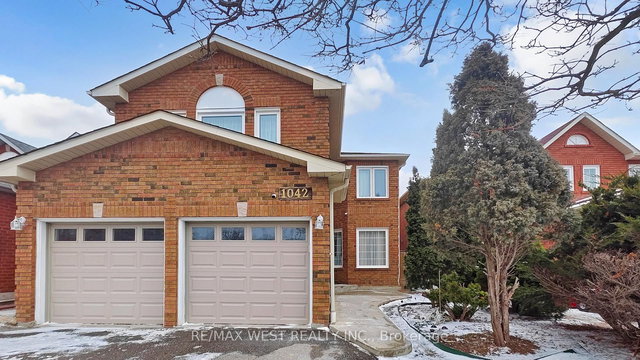 1042 Windsor Hill Boulevard