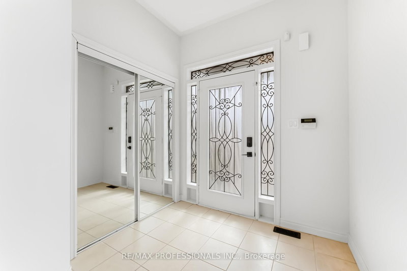 525 Scott Blvd, Milton, L9T 0T8 | Image 2